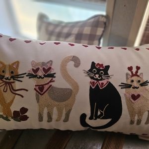 Issac Mizrahi 4 cats with hearts embroidered Pillow, NWT